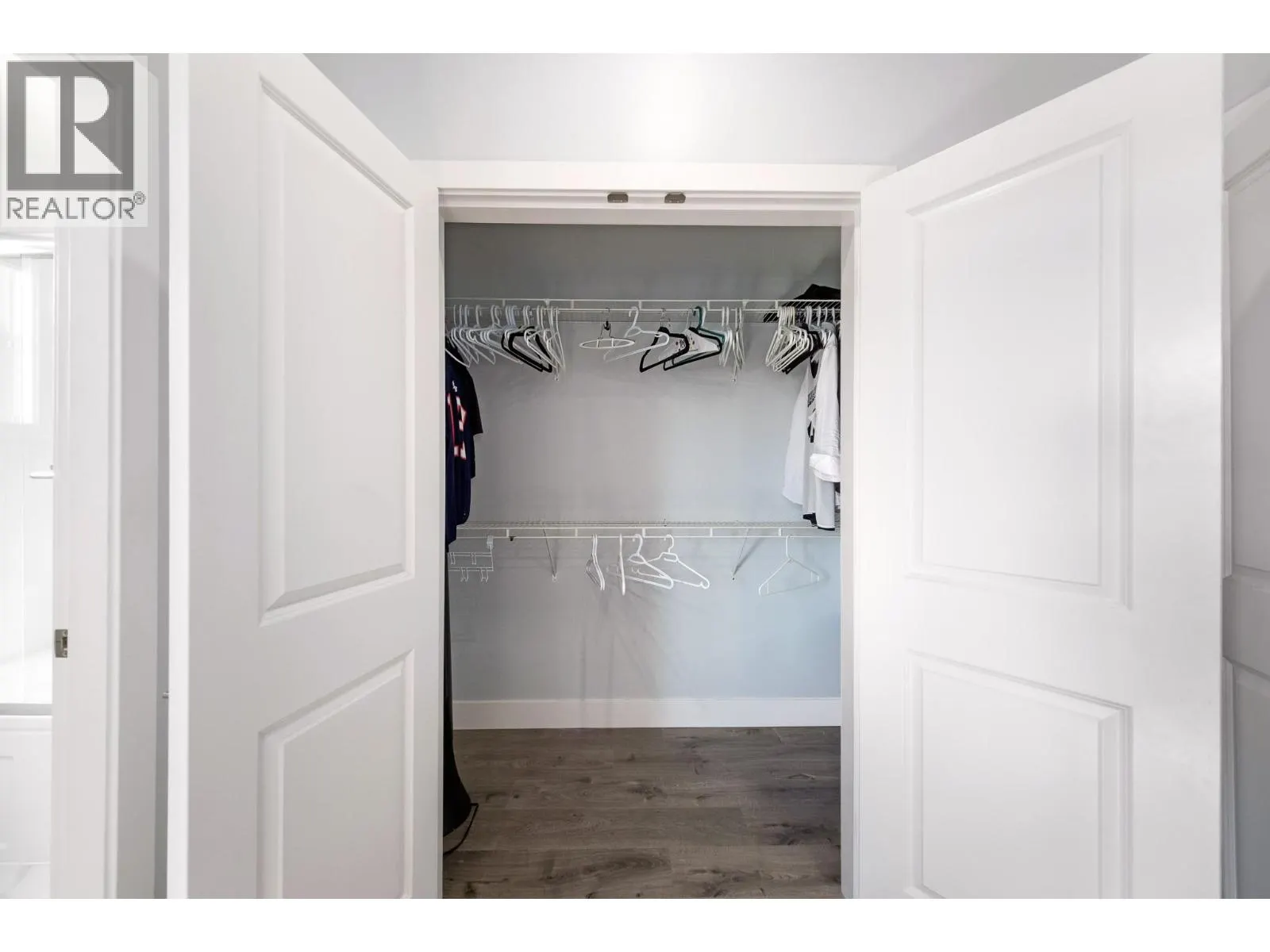 825 Cadder Avenue Unit# 4