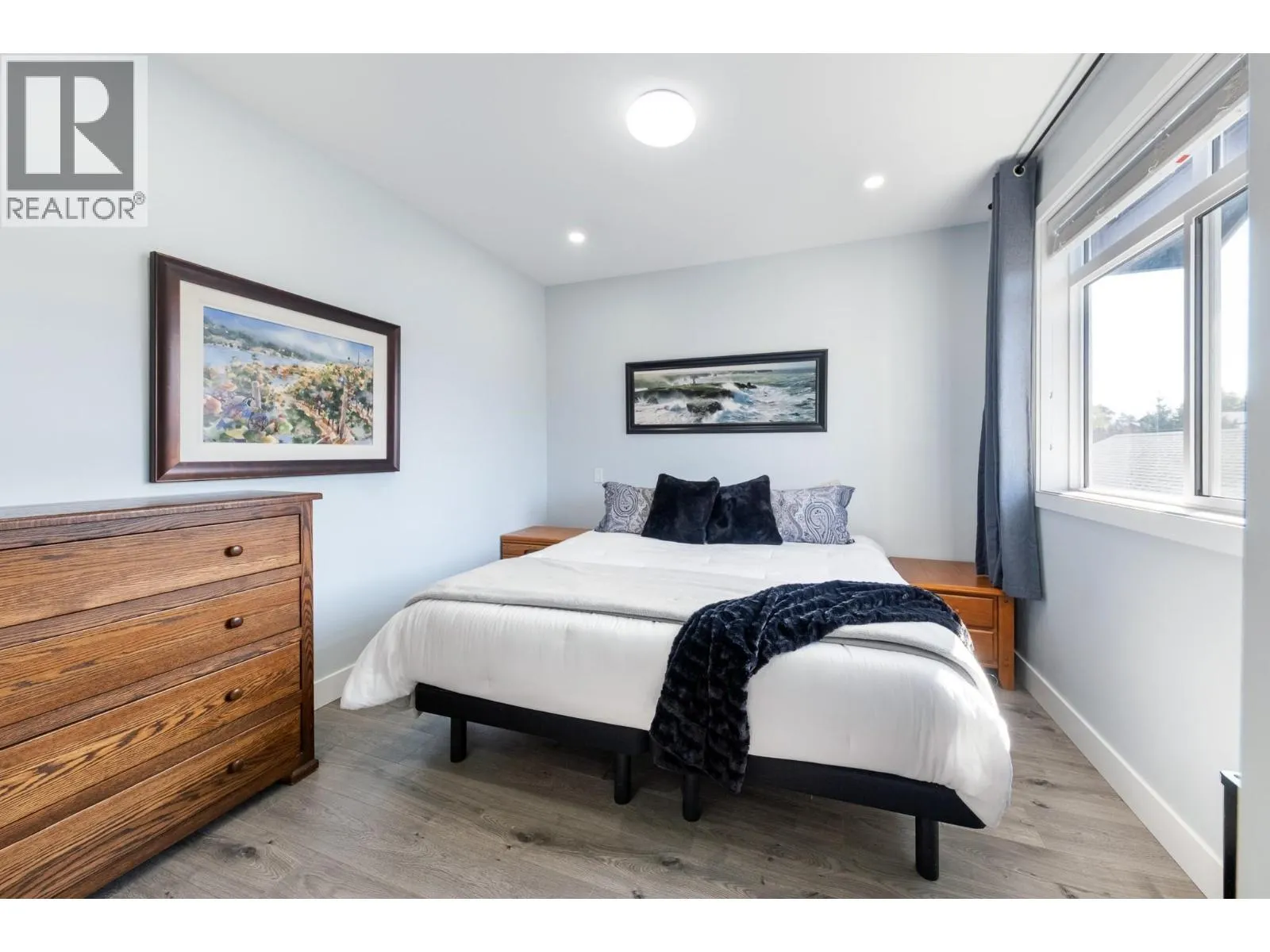 825 Cadder Avenue Unit# 4