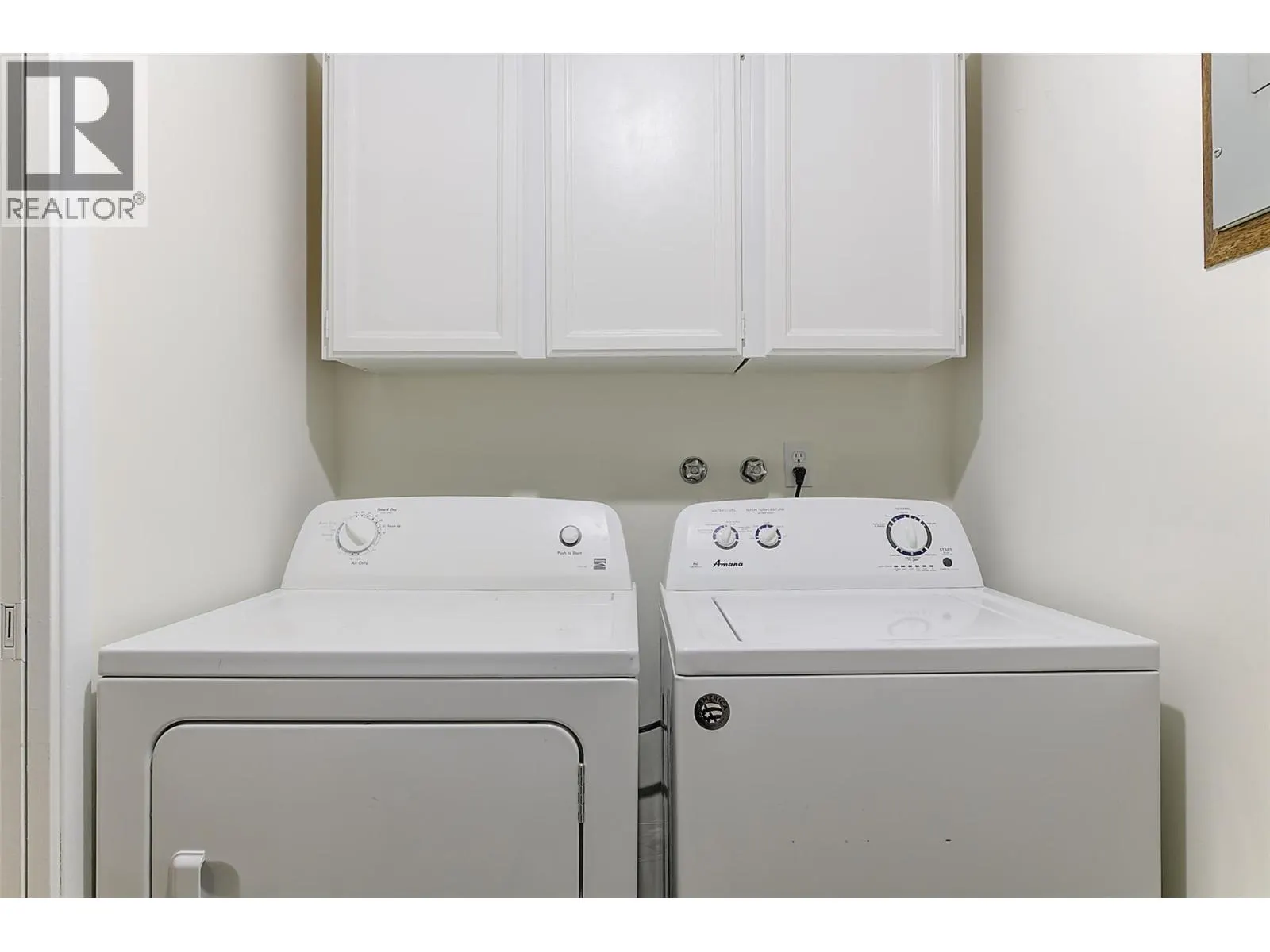 983 Bernard Avenue Unit# 206