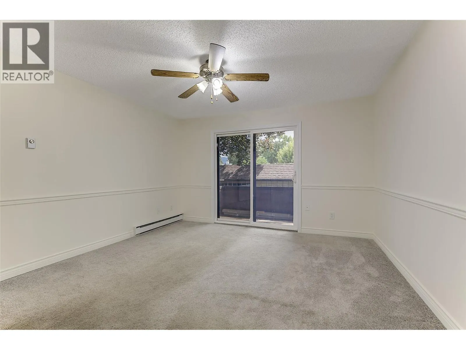 983 Bernard Avenue Unit# 206