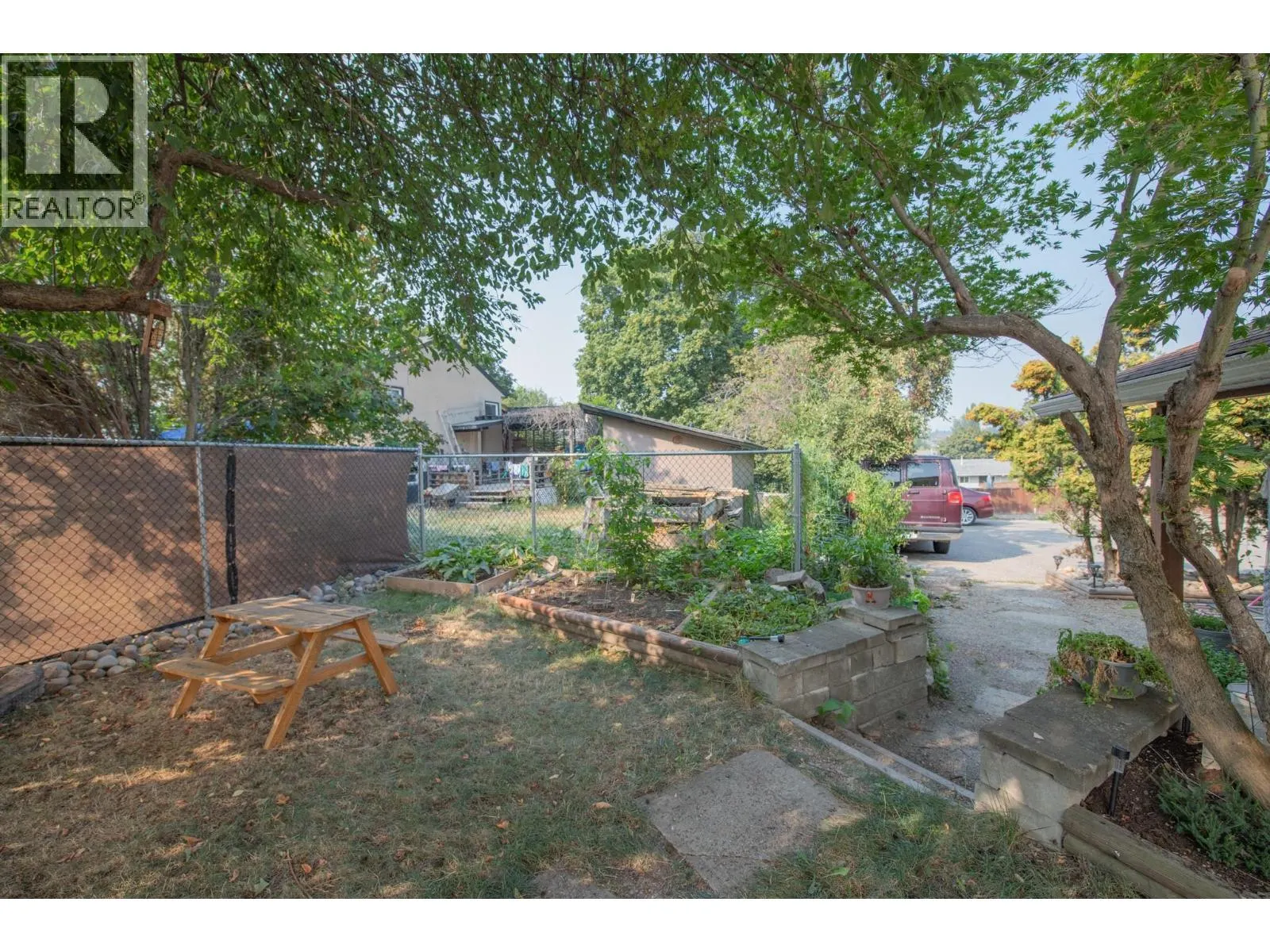 3908 Pleasant Valley Road