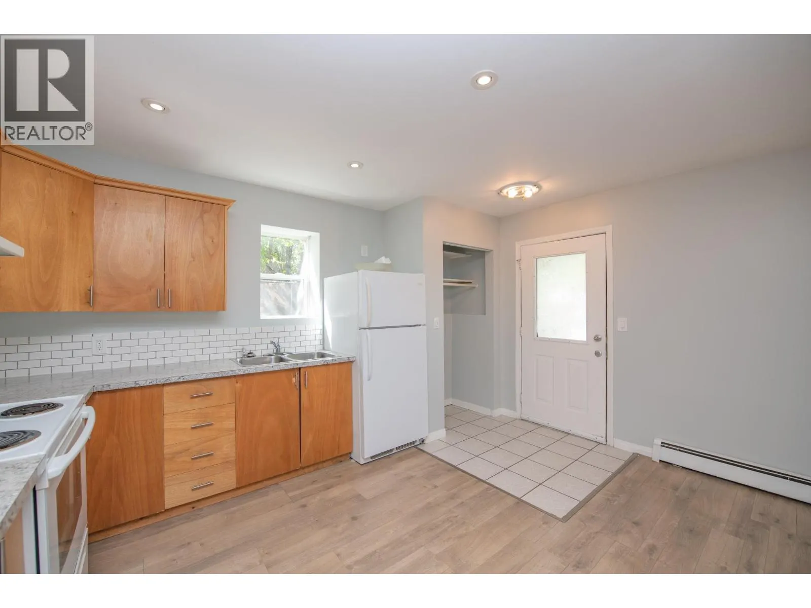 3908 Pleasant Valley Road