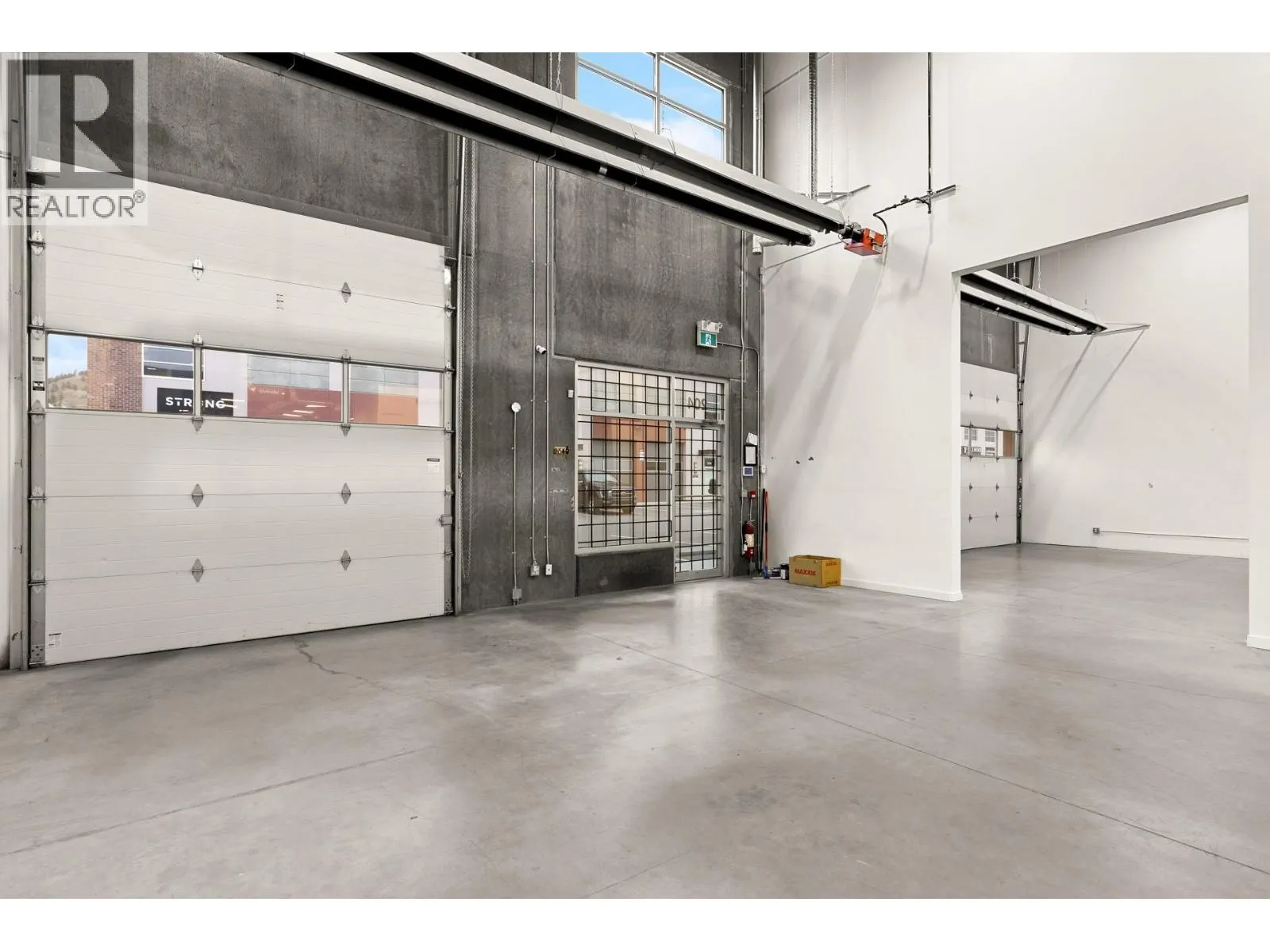 880 Clement Avenue Unit# 204