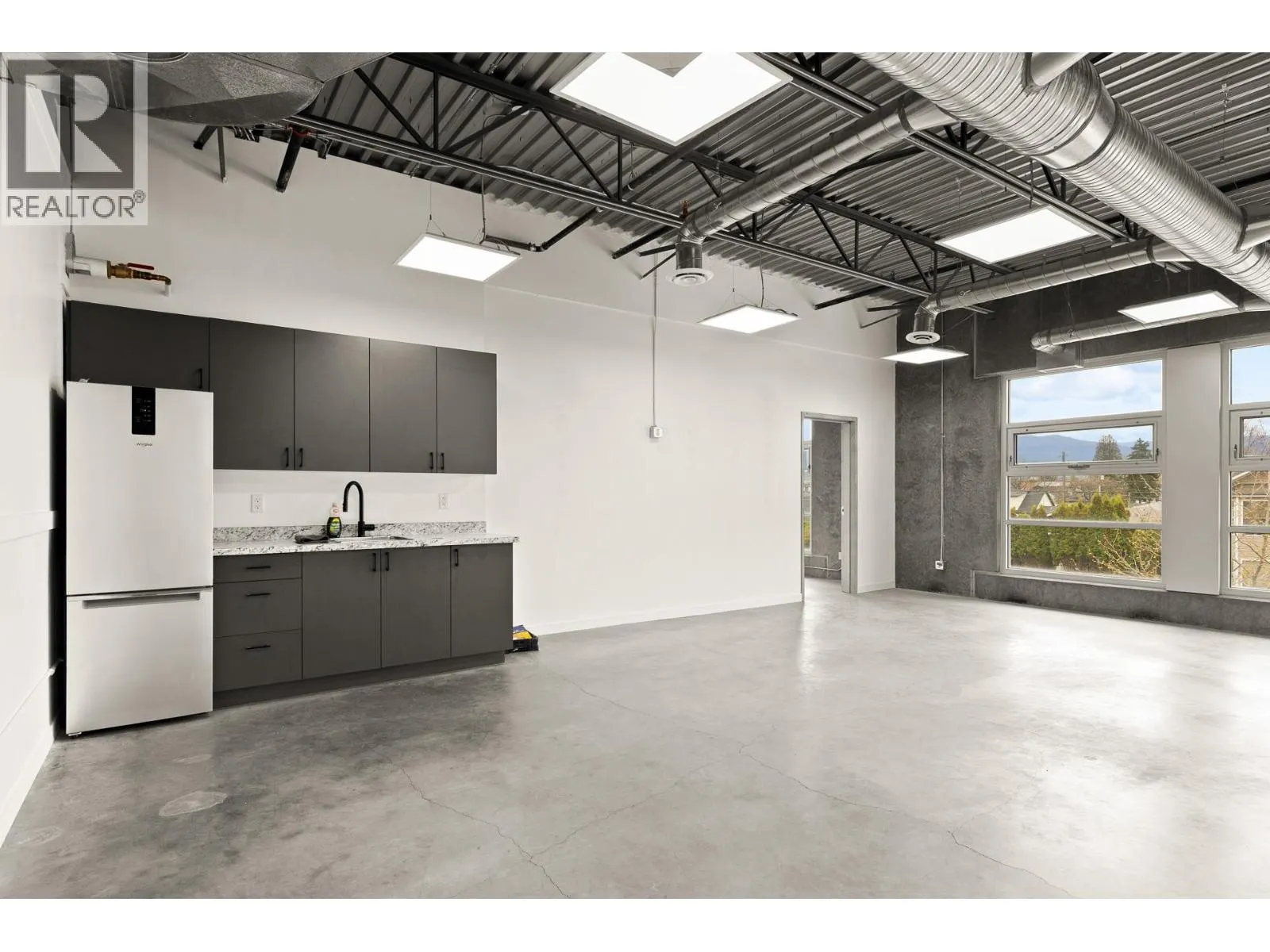 880 Clement Avenue Unit# 204