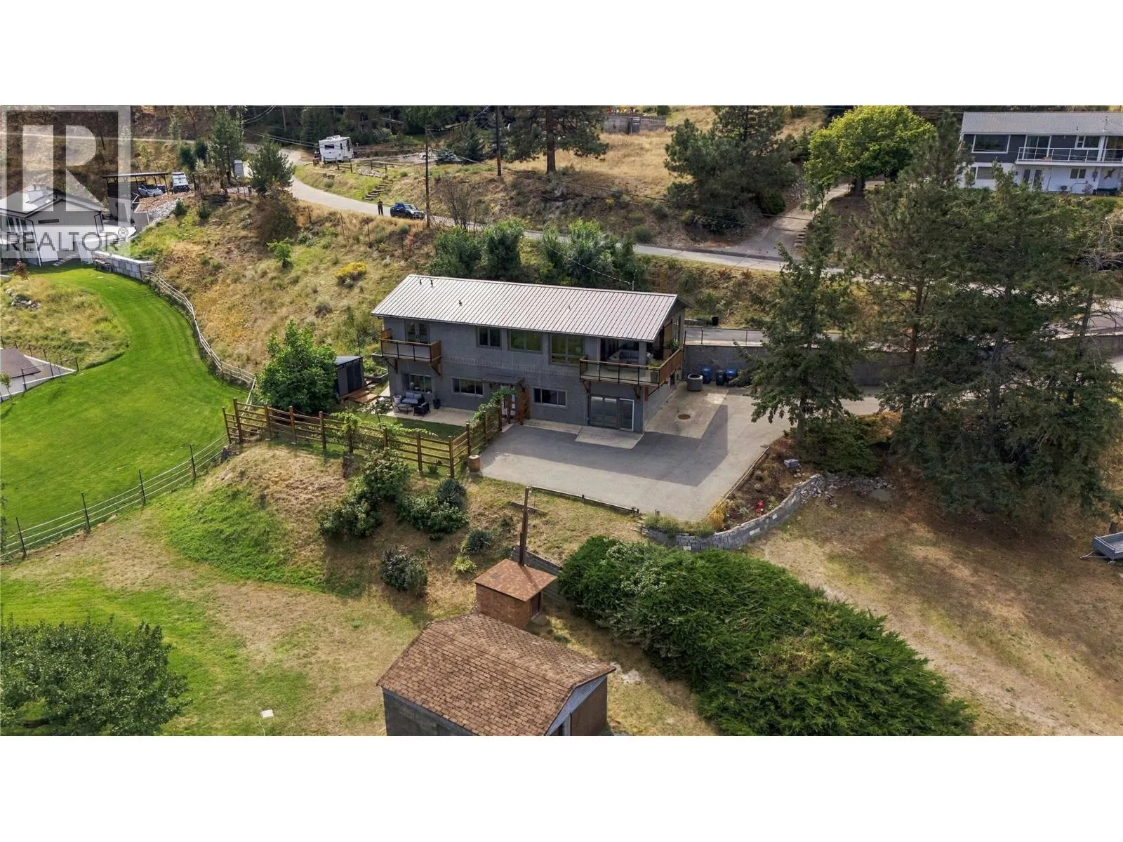 241 Oak Avenue