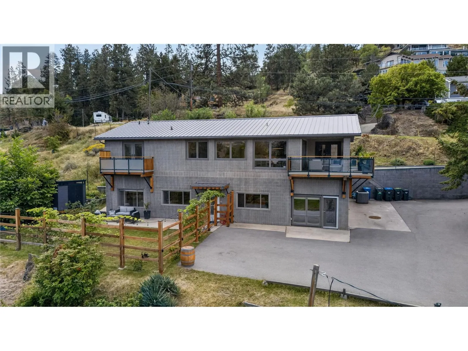 241 Oak Avenue