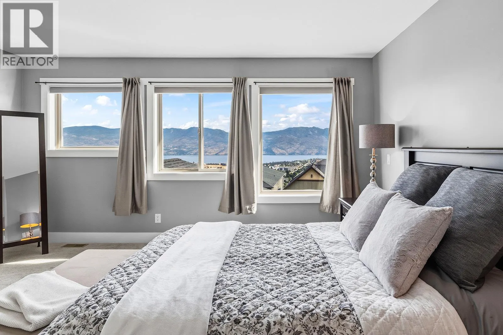 3162 Saddleback Place