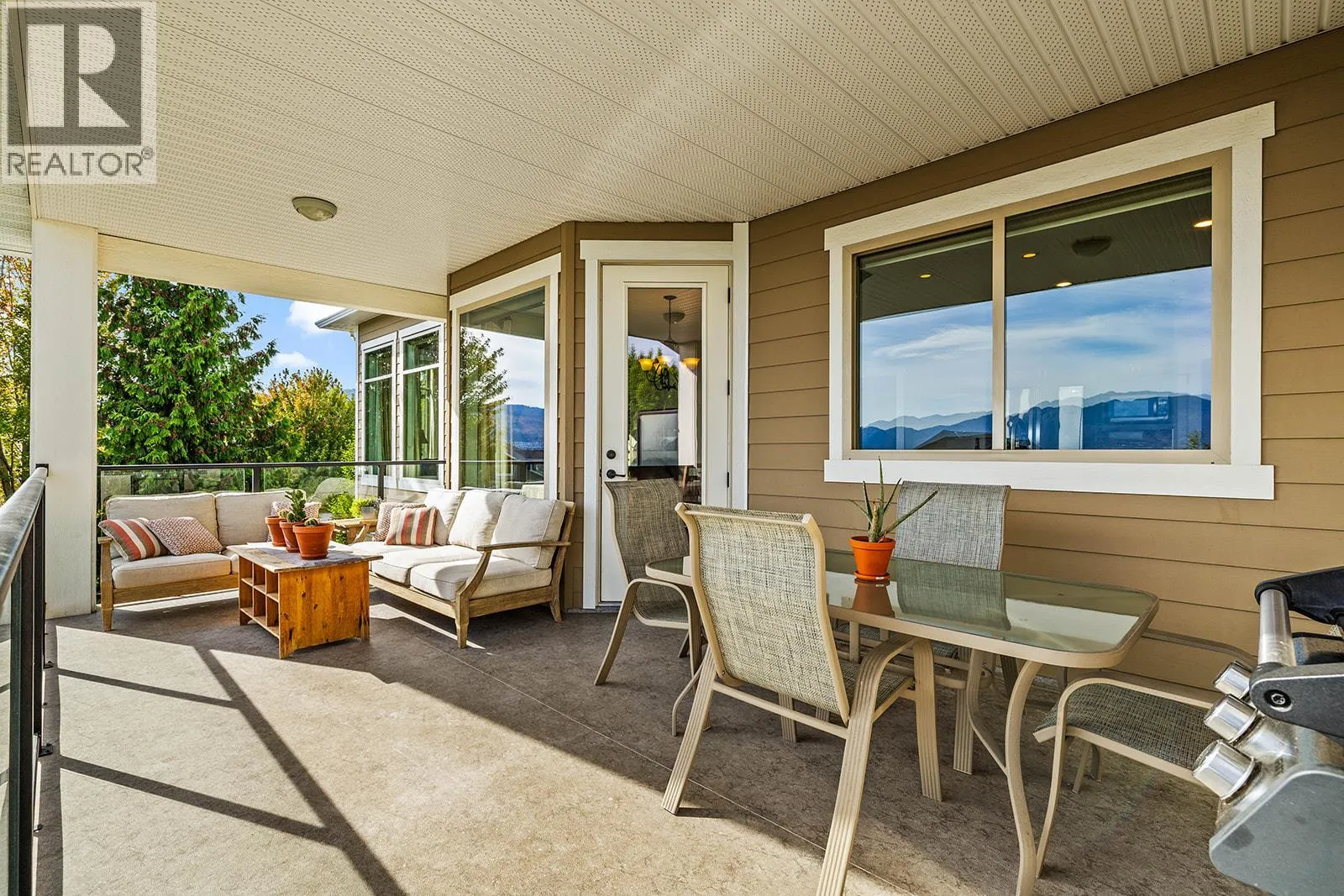 3162 Saddleback Place