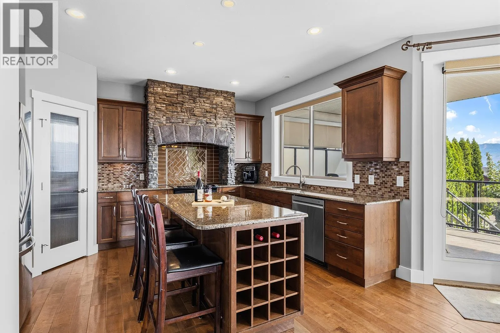 3162 Saddleback Place