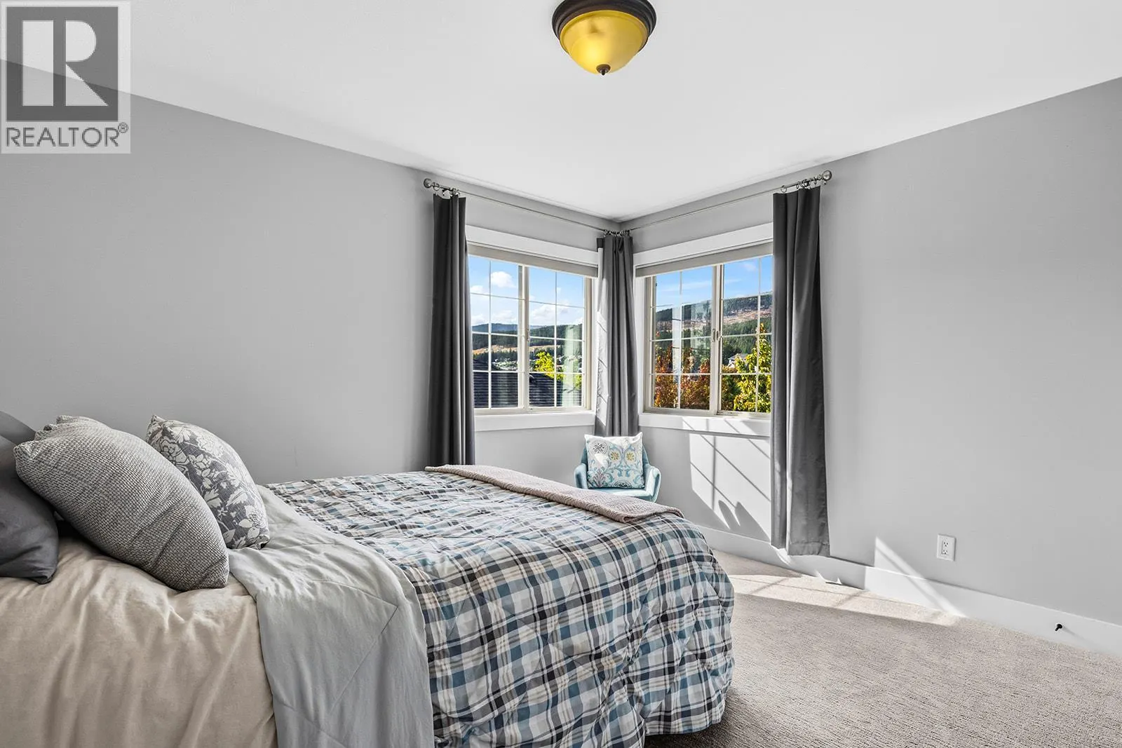 3162 Saddleback Place