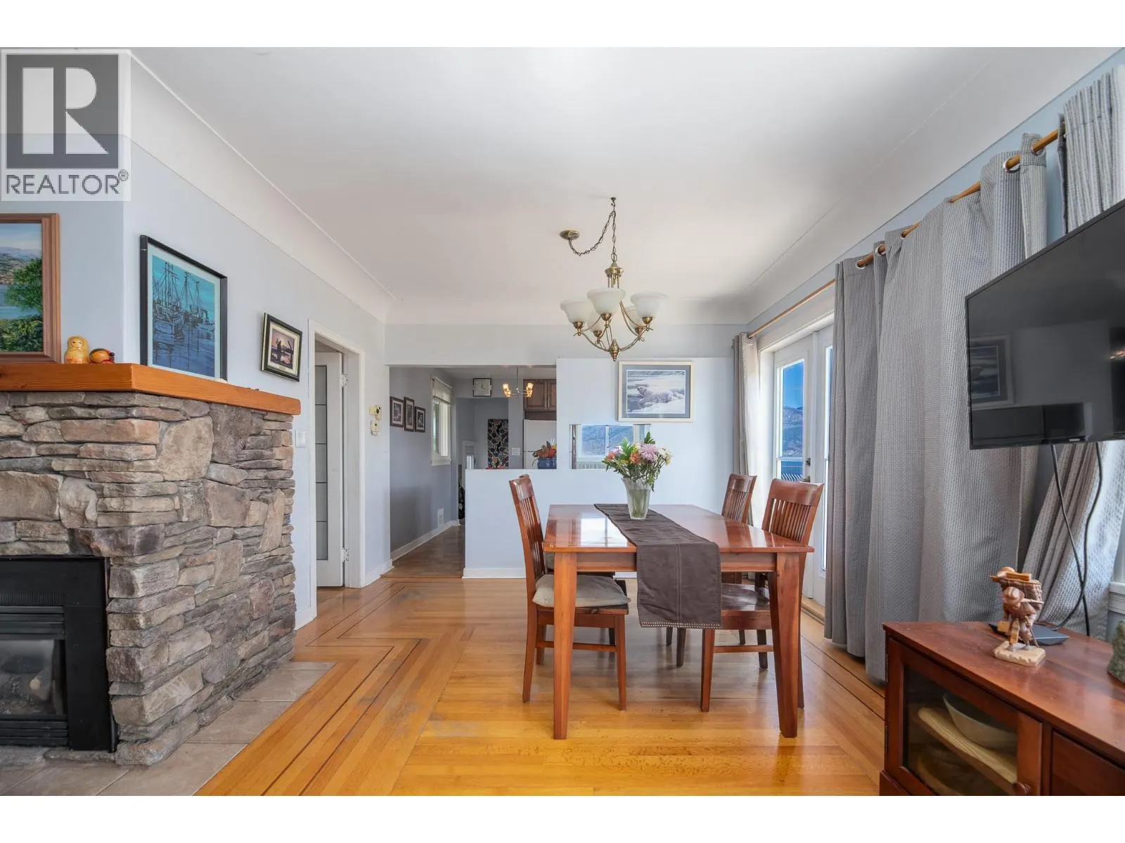 14602 Fisher Close