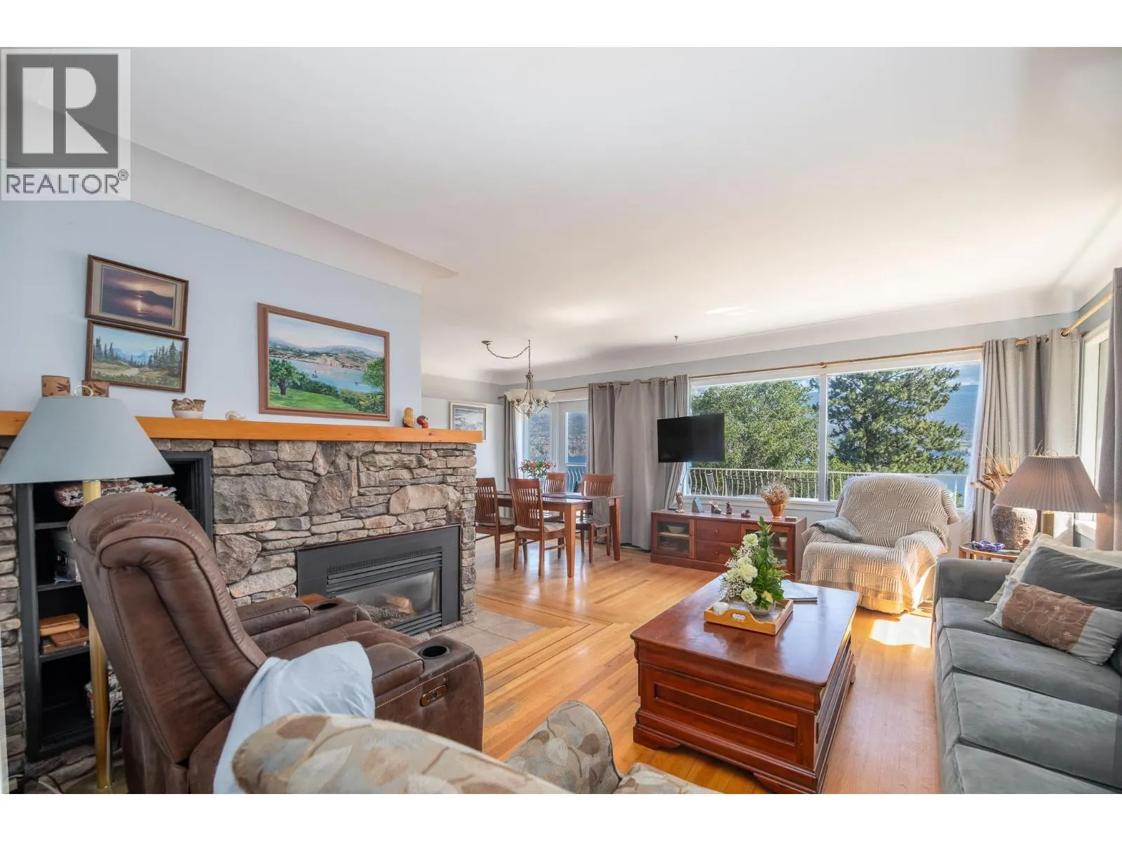 14602 Fisher Close