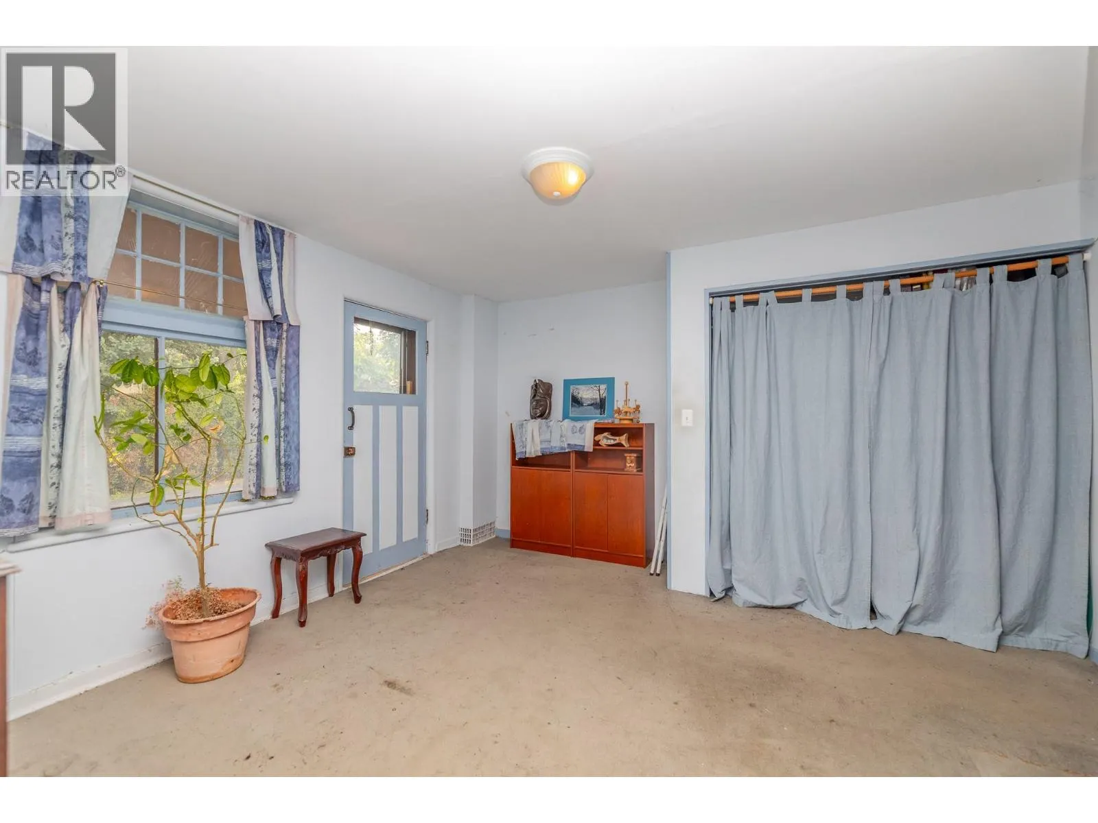 14602 Fisher Close