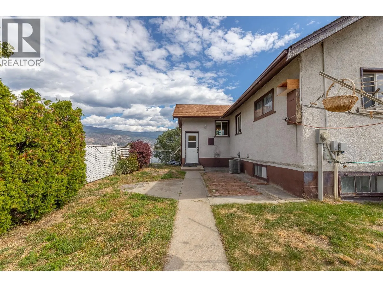 14602 Fisher Close