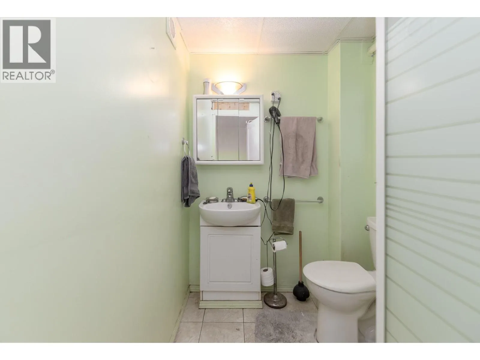14602 Fisher Close