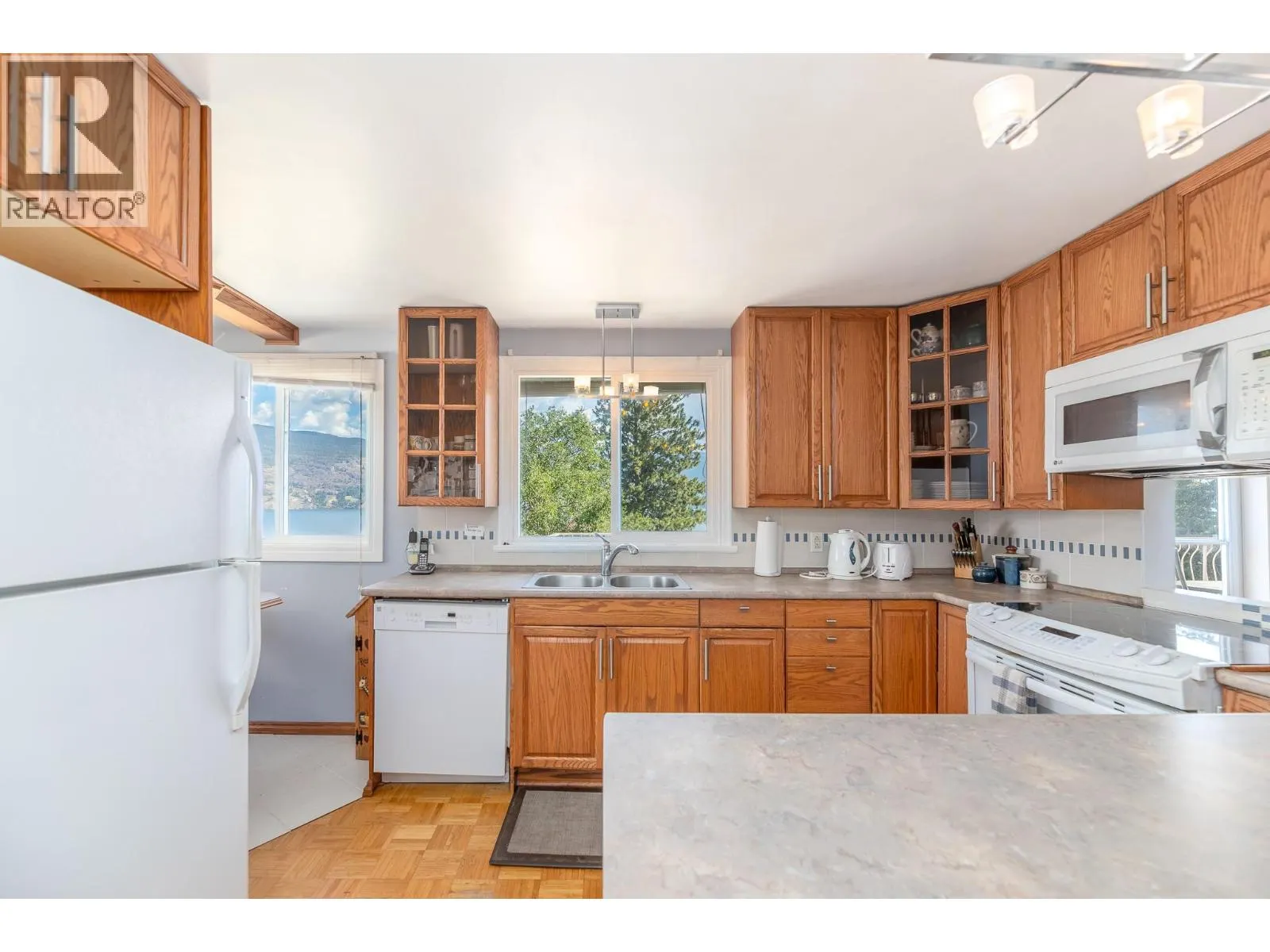 14602 Fisher Close
