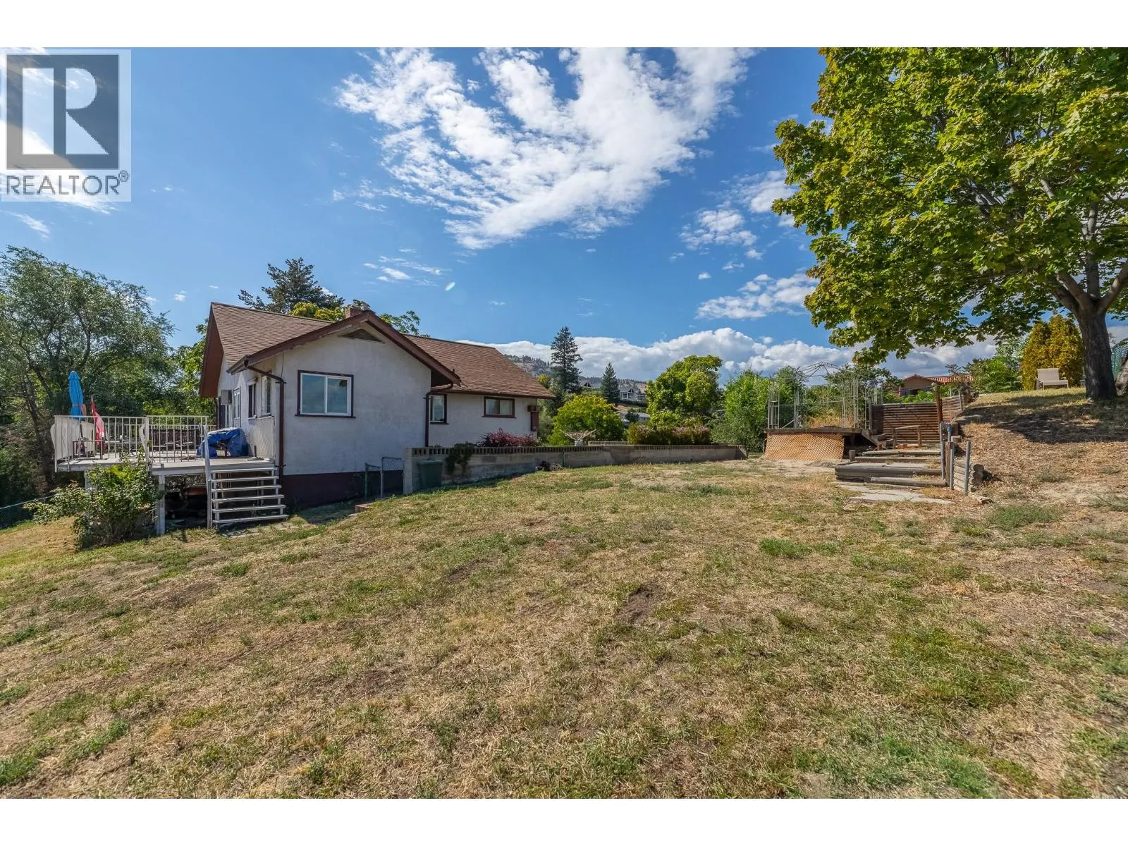14602 Fisher Close