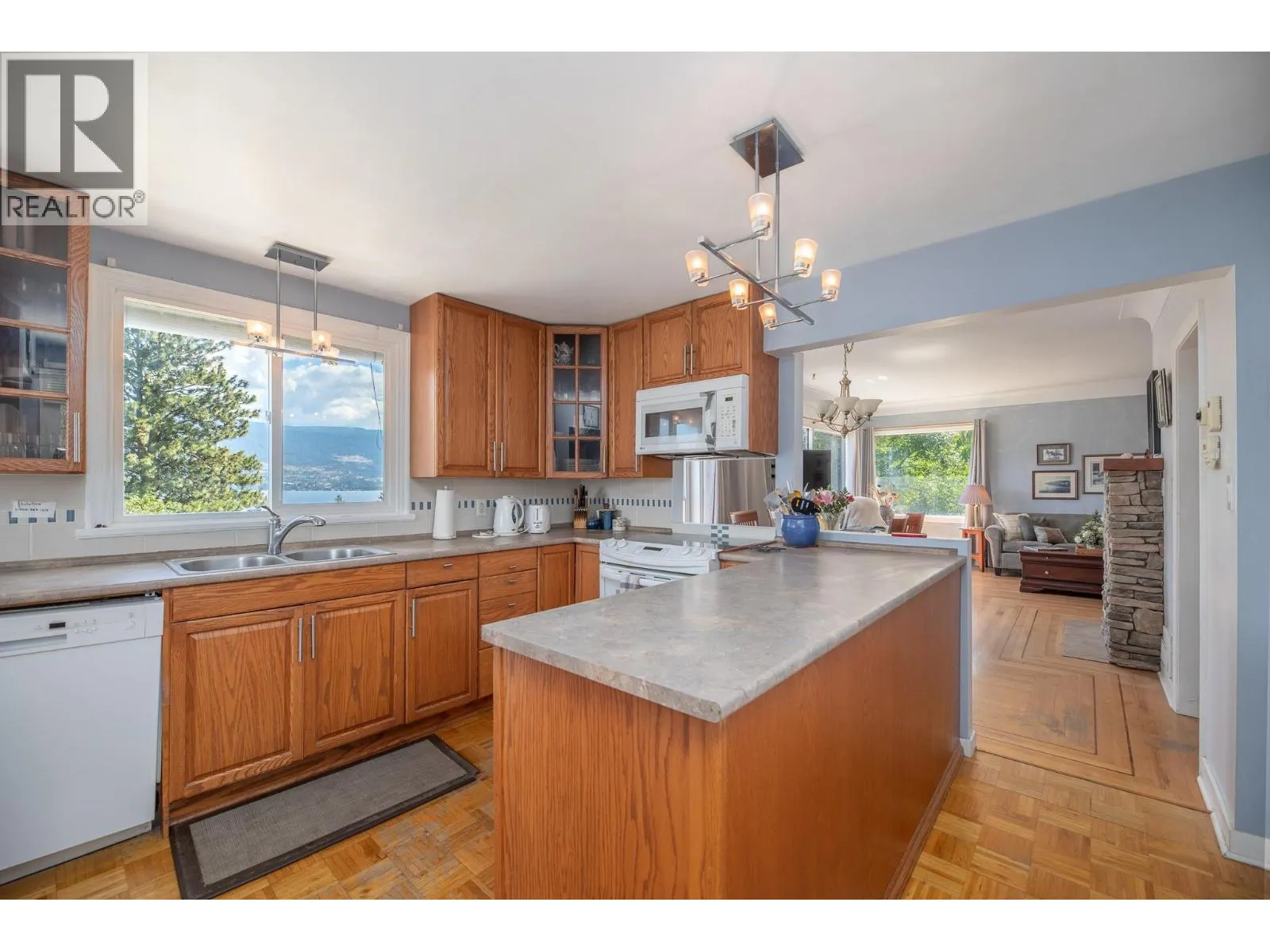 14602 Fisher Close