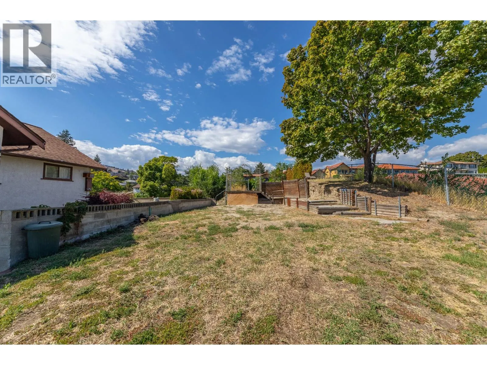 14602 Fisher Close