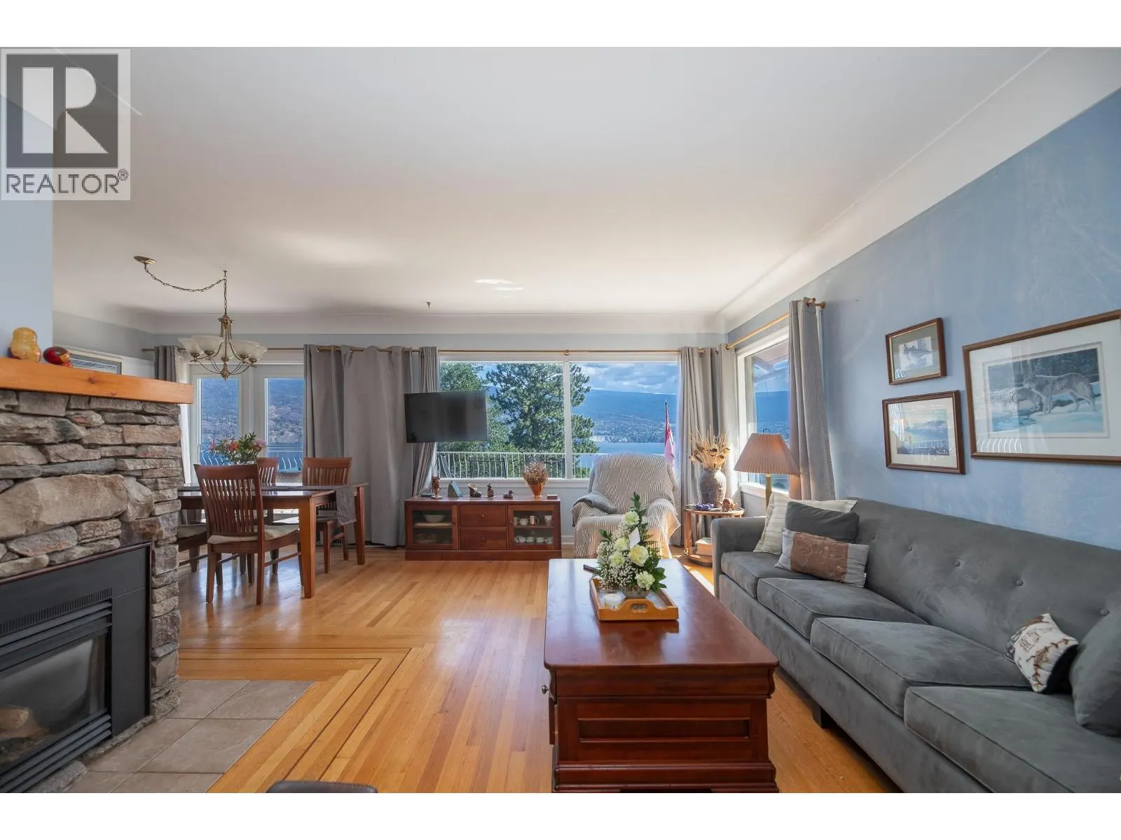14602 Fisher Close