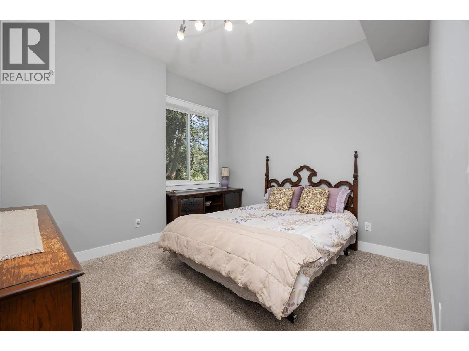 7844 Chew Road