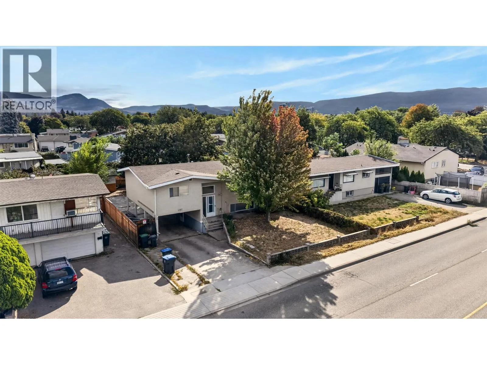 1387 Gordon Drive