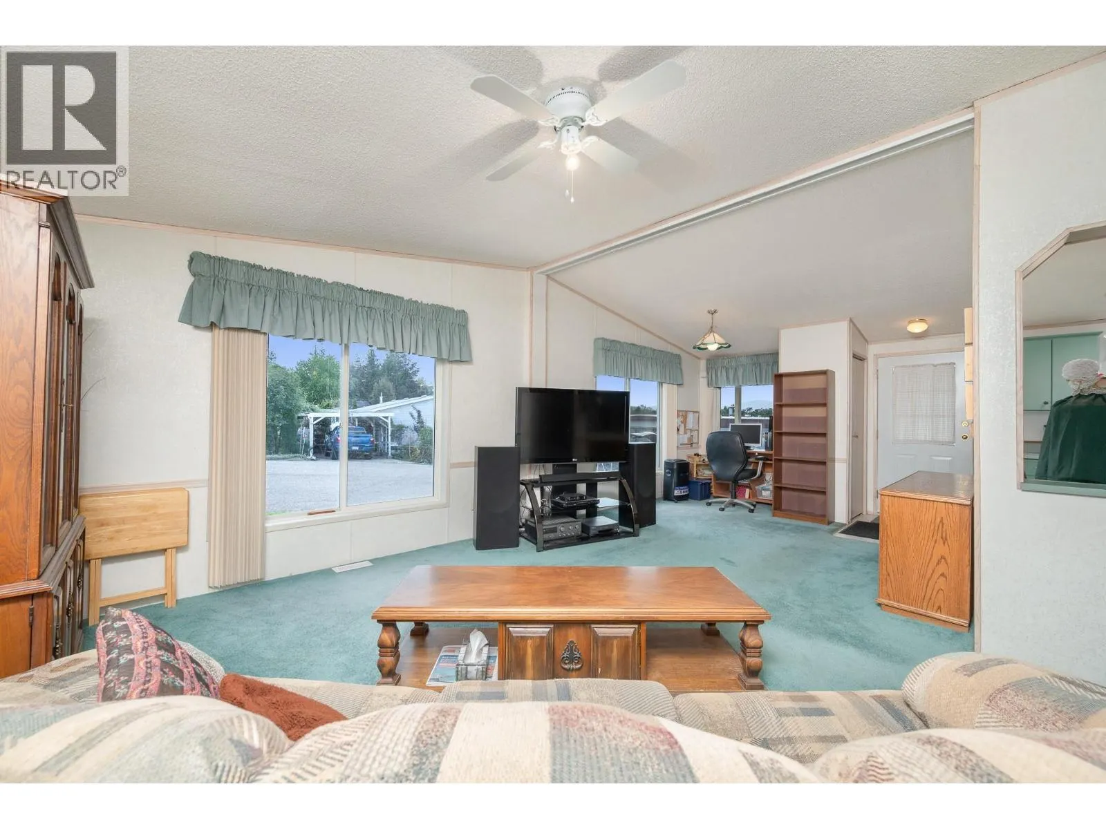 1600 43 Avenue Unit# 27