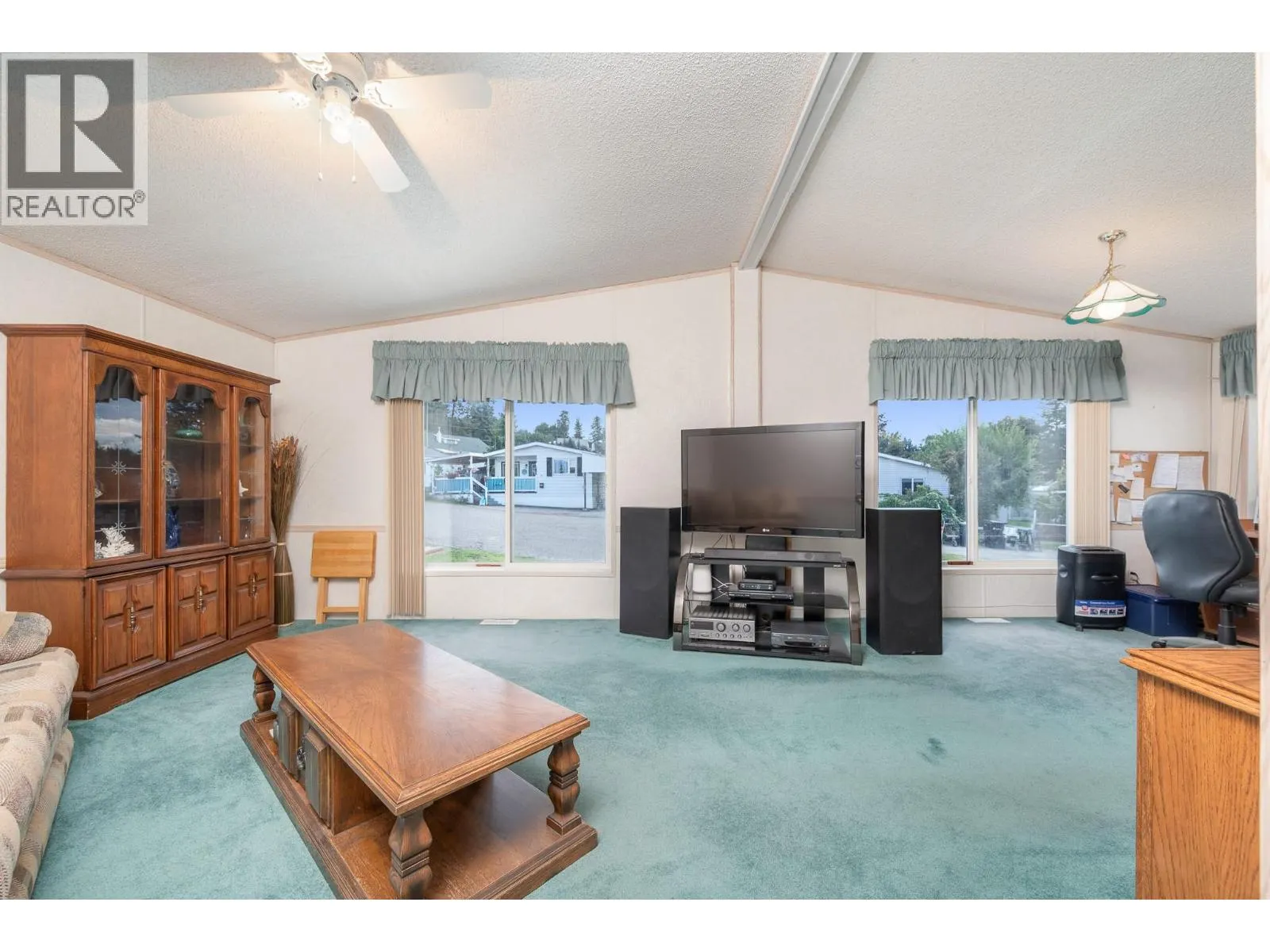 1600 43 Avenue Unit# 27