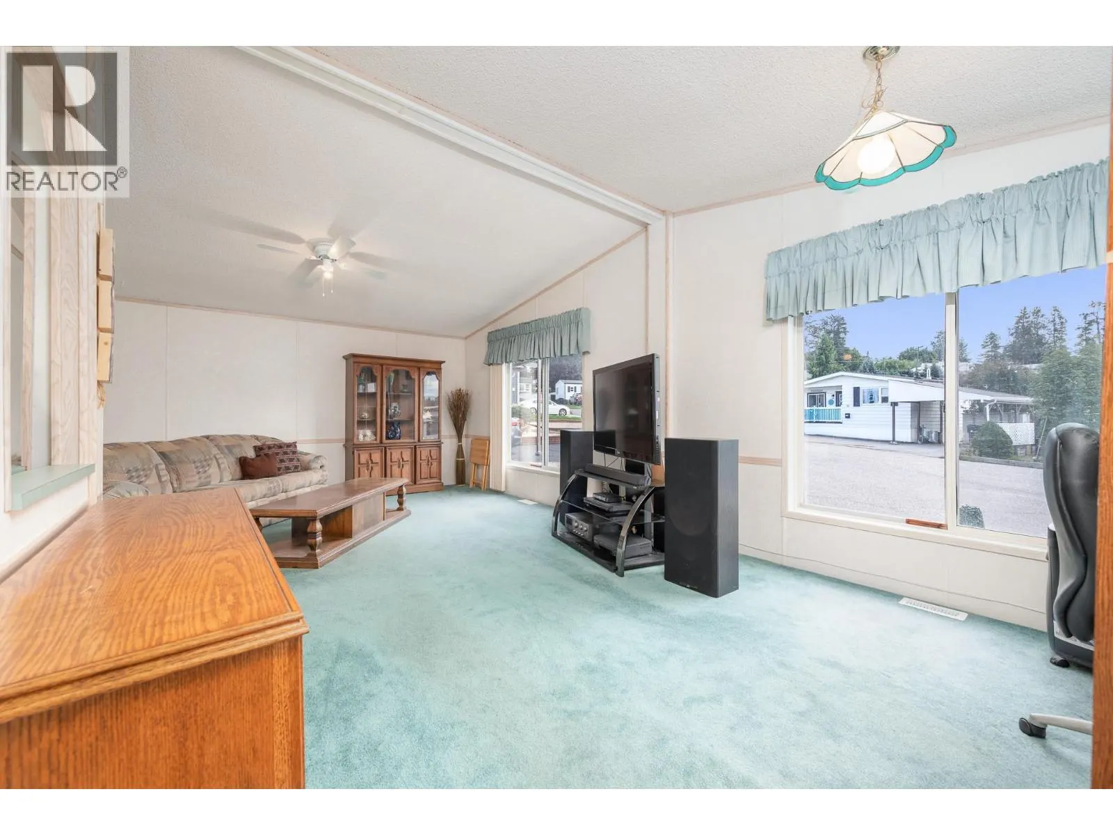 1600 43 Avenue Unit# 27