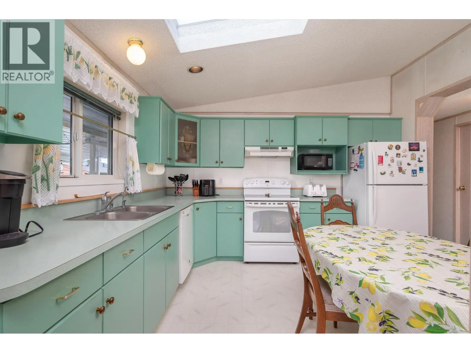 1600 43 Avenue Unit# 27