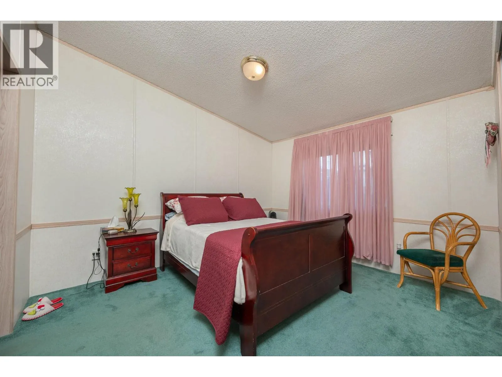 1600 43 Avenue Unit# 27