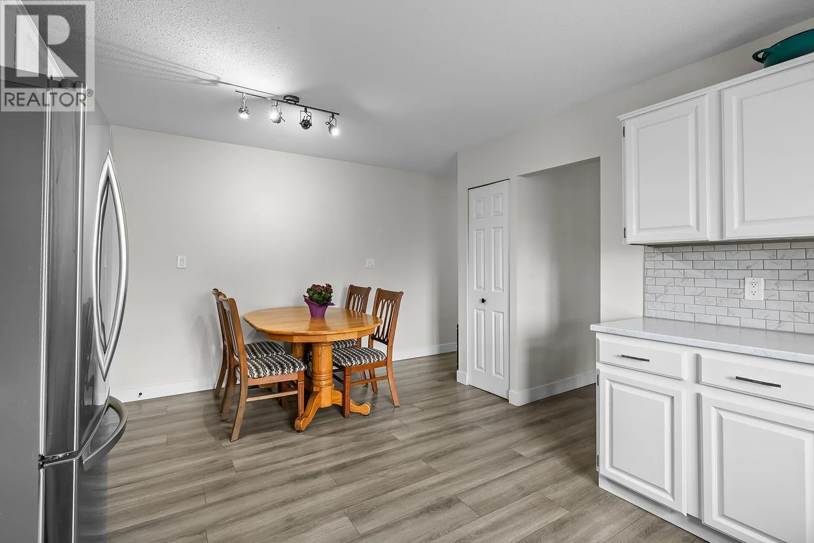 3463 Logan Road