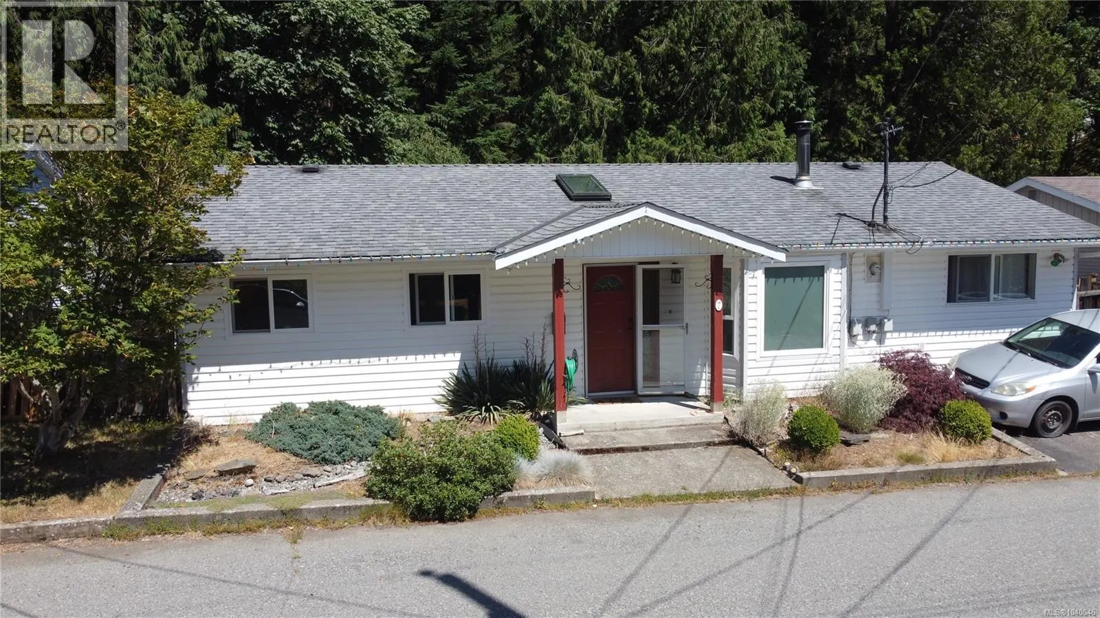 7 4604 Hammond Bay Rd