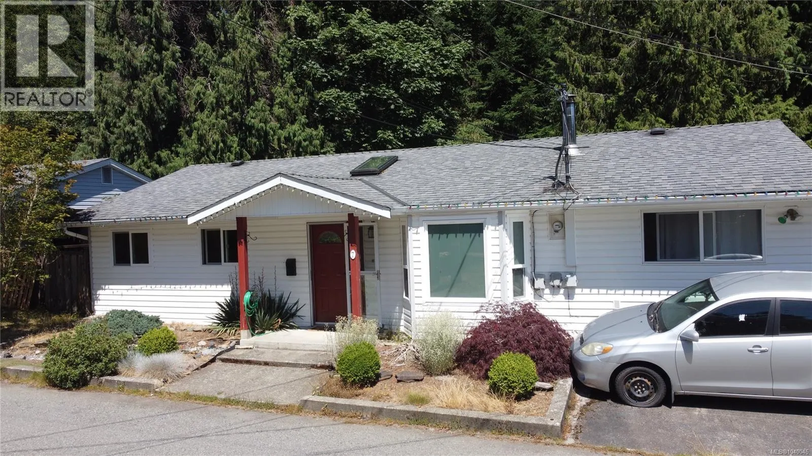 7 4604 Hammond Bay Rd