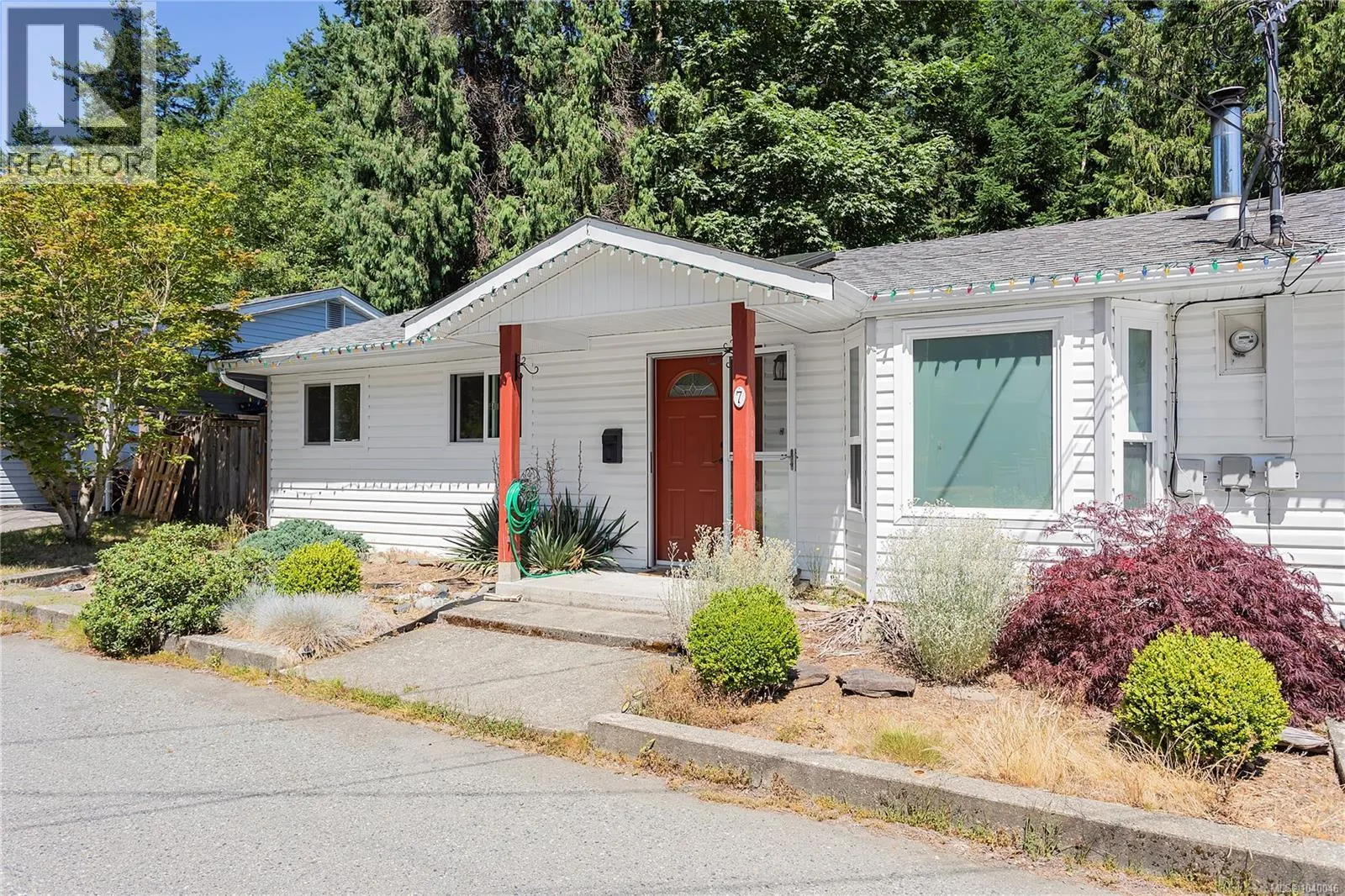 7 4604 Hammond Bay Rd