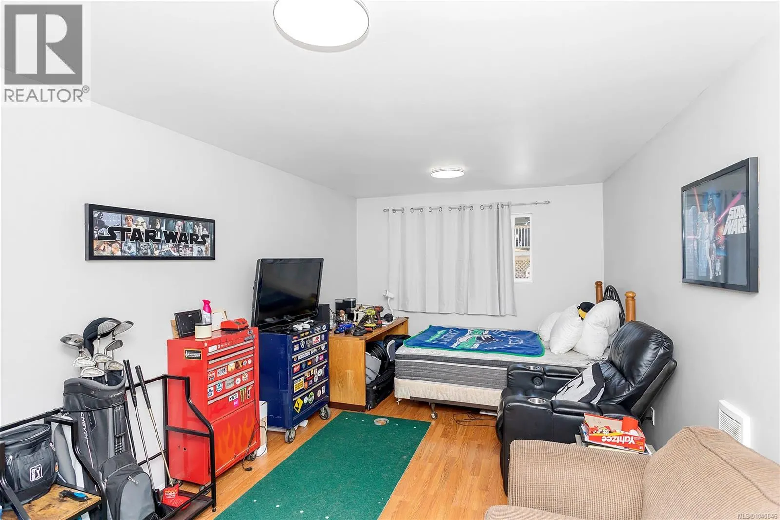 7 4604 Hammond Bay Rd