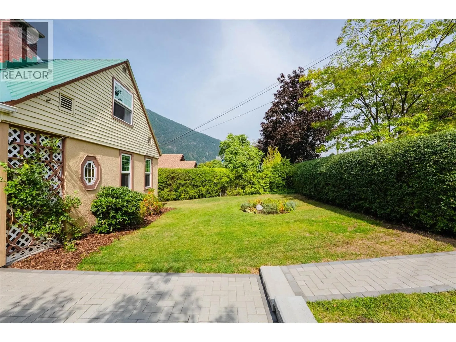 709 Fourth Street