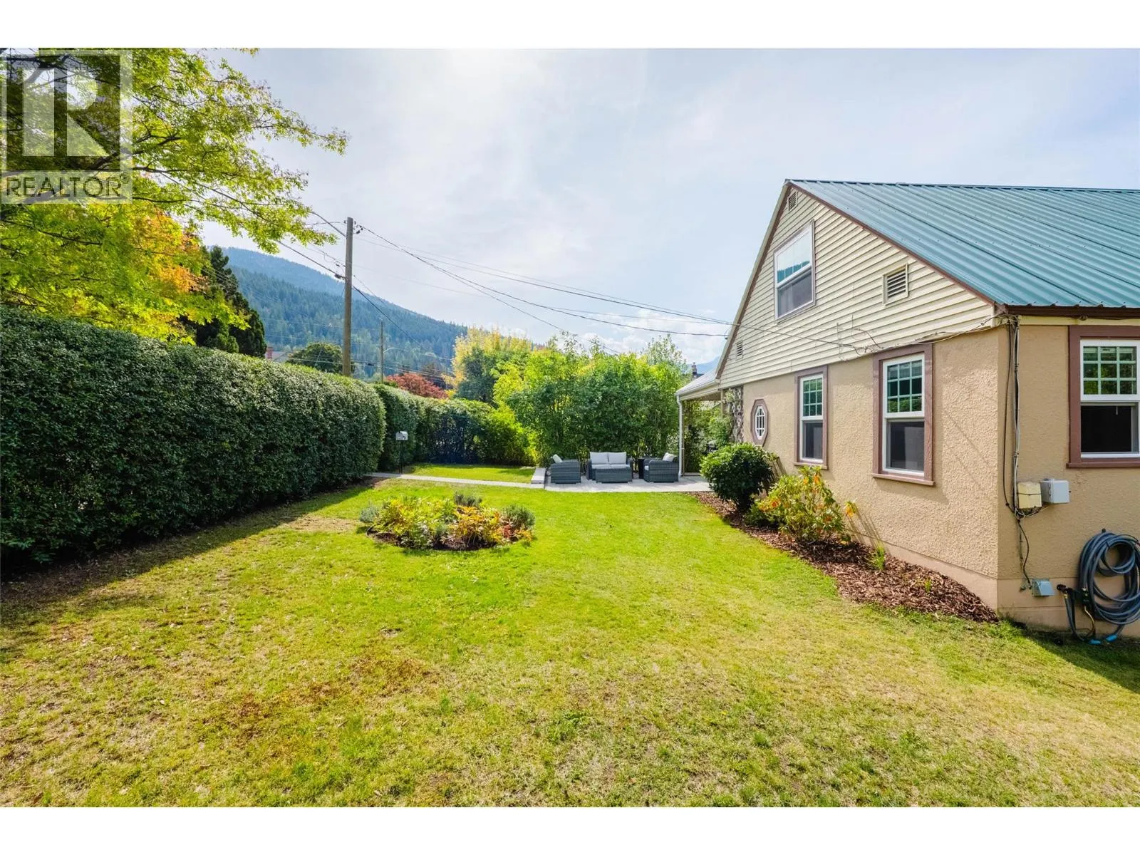 709 Fourth Street