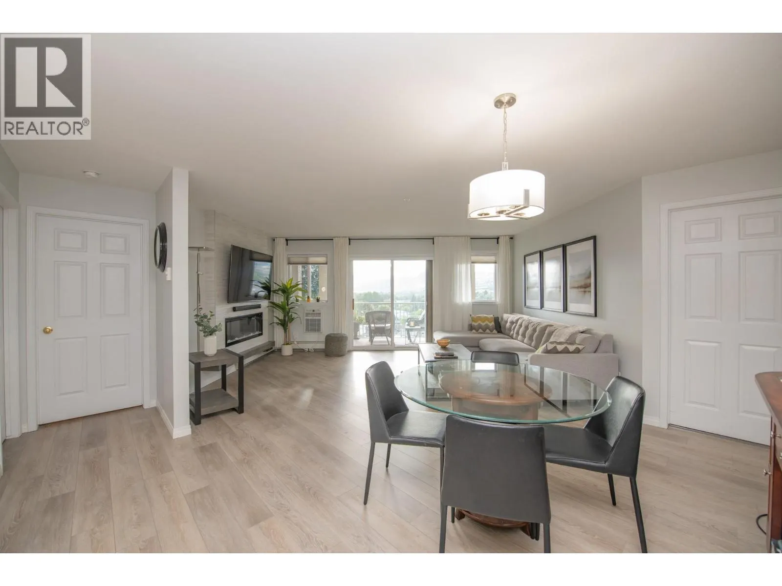 4900 Okanagan Avenue Unit# 215
