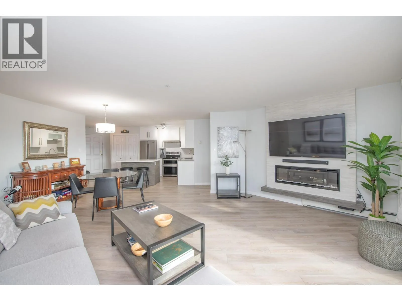 4900 Okanagan Avenue Unit# 215
