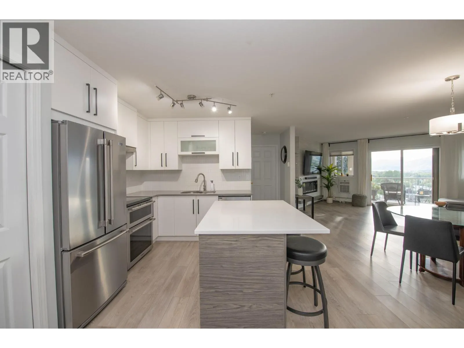 4900 Okanagan Avenue Unit# 215
