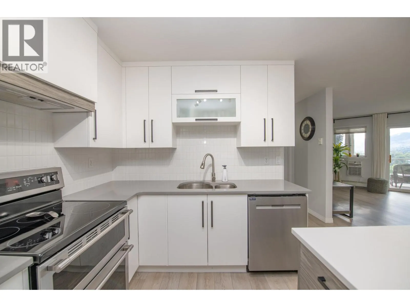 4900 Okanagan Avenue Unit# 215