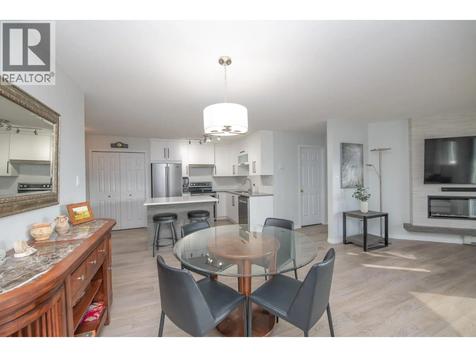 4900 Okanagan Avenue Unit# 215