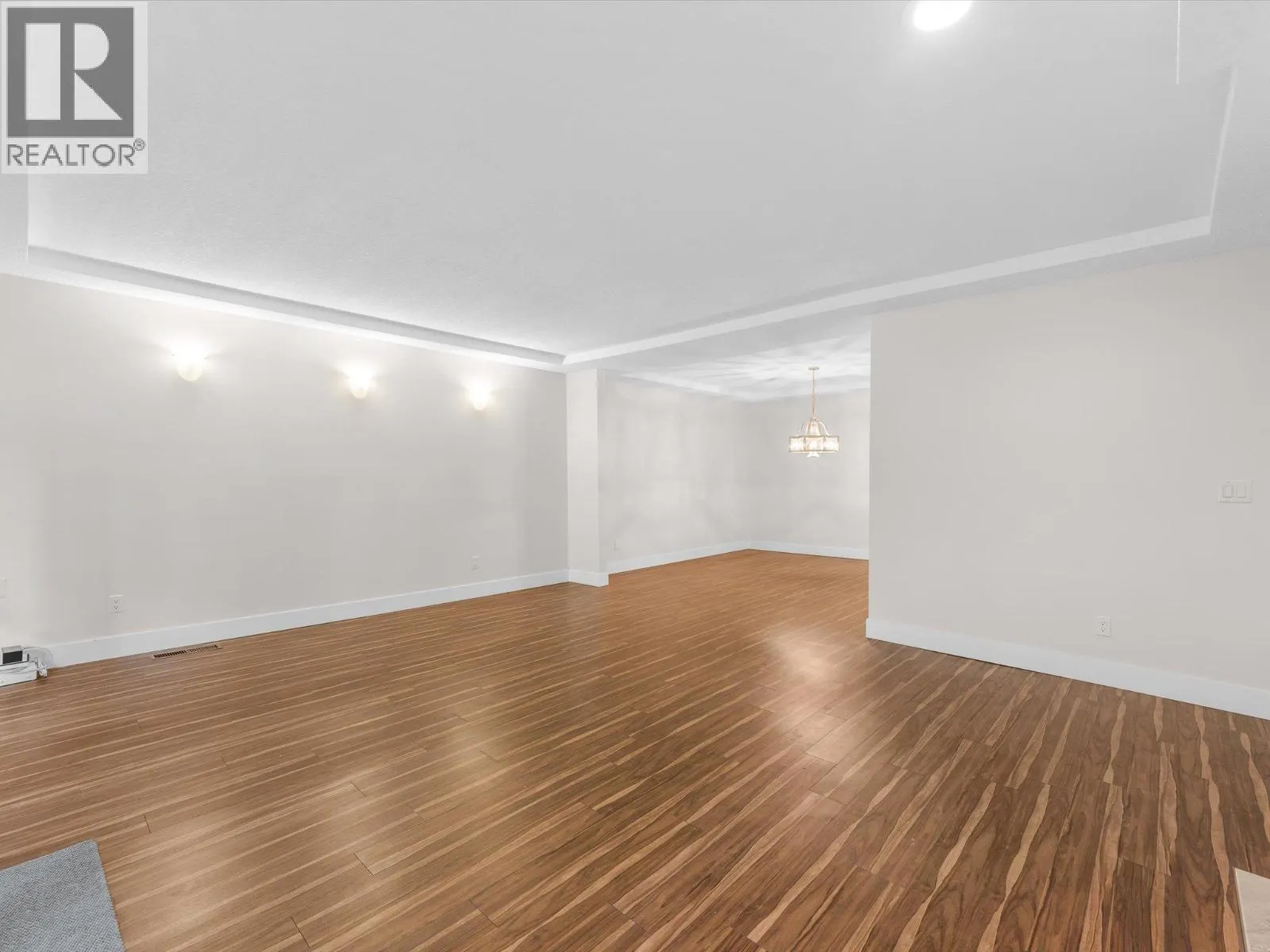 539 Sutherland Avenue Unit# 106