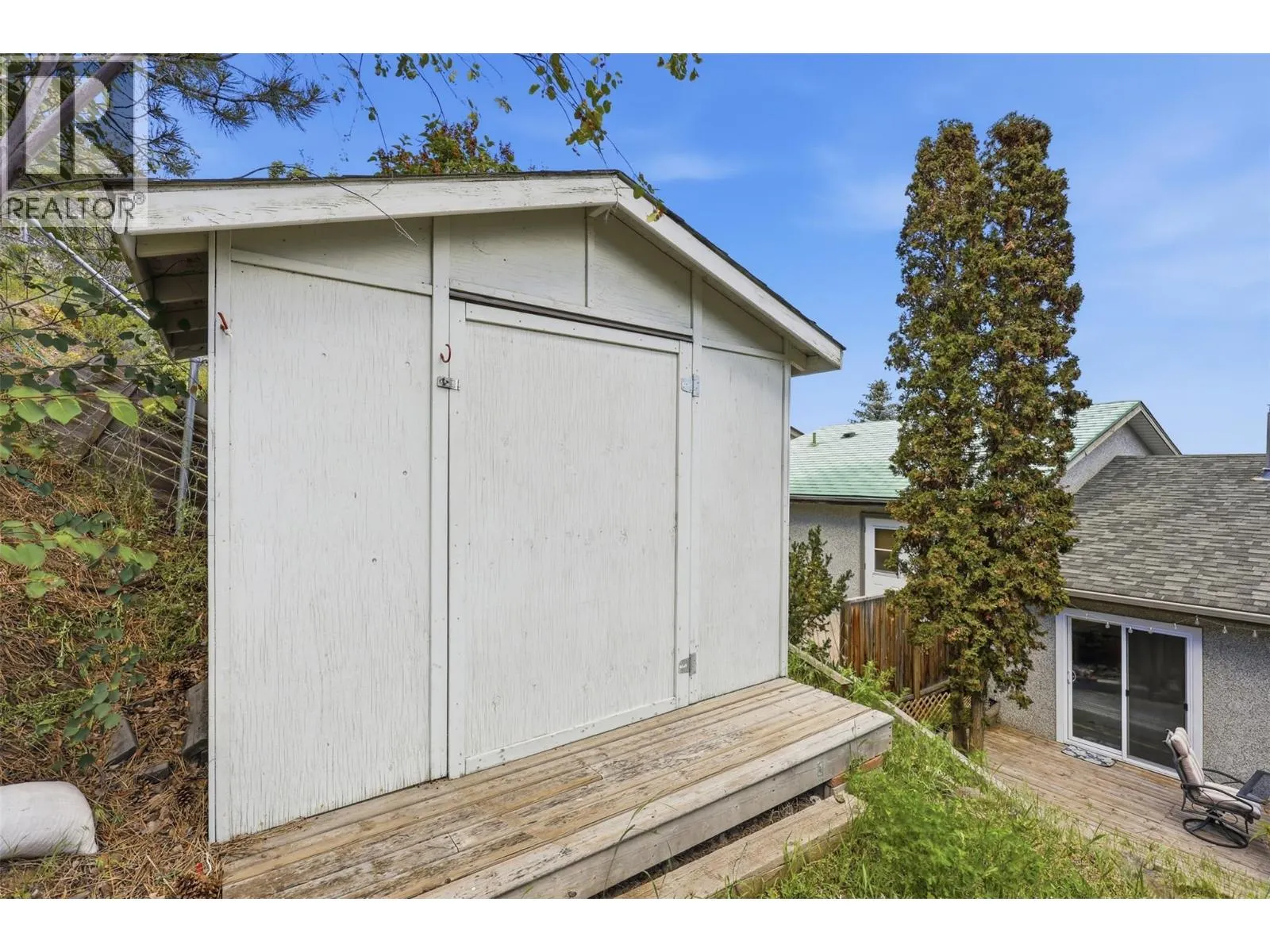 393 WADDINGTON Drive