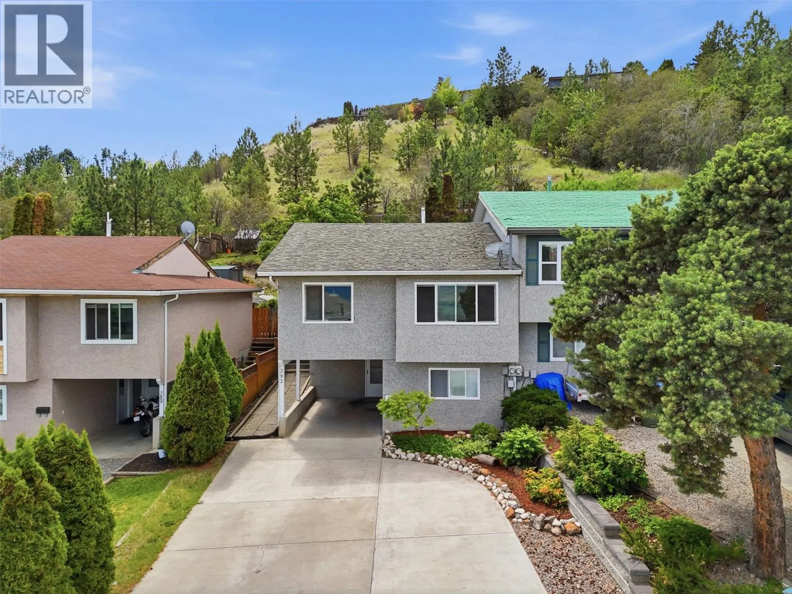 393 WADDINGTON Drive