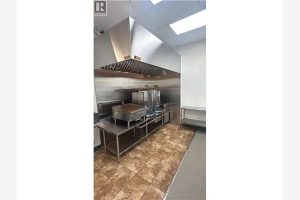 1631 Dickson Avenue Unit# 1000