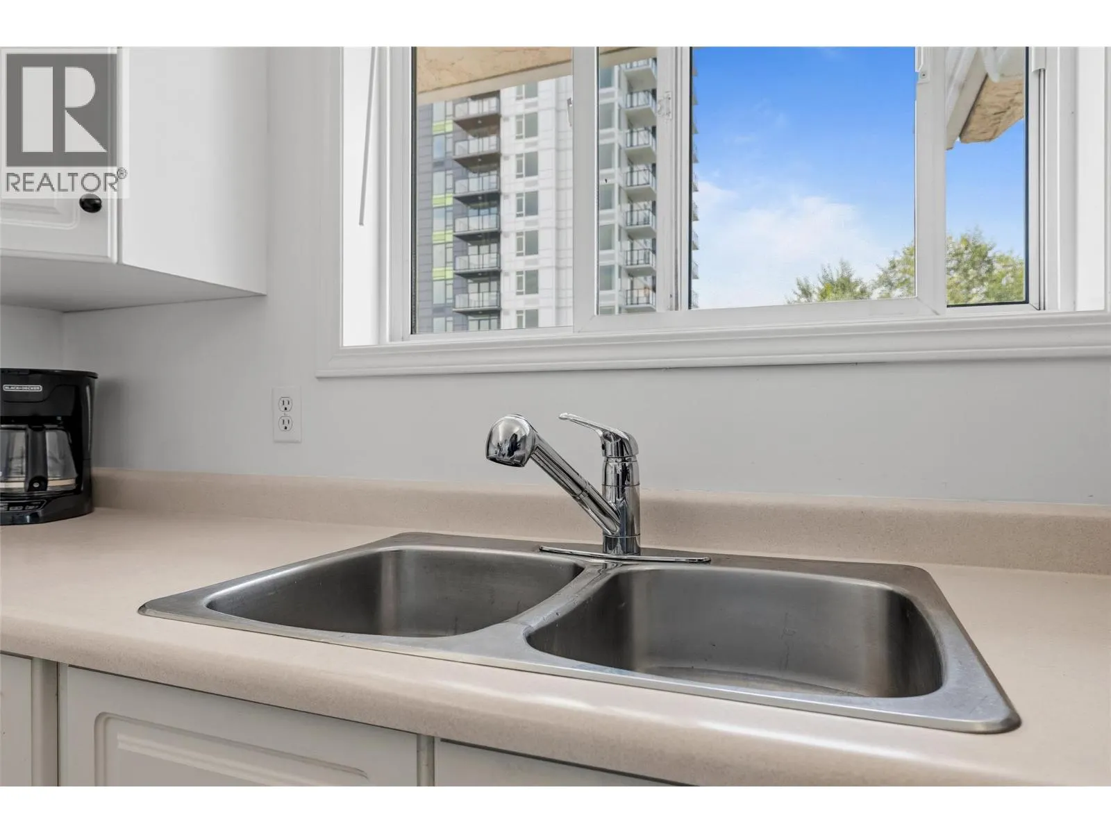 1318 RICHTER Street Unit# 303