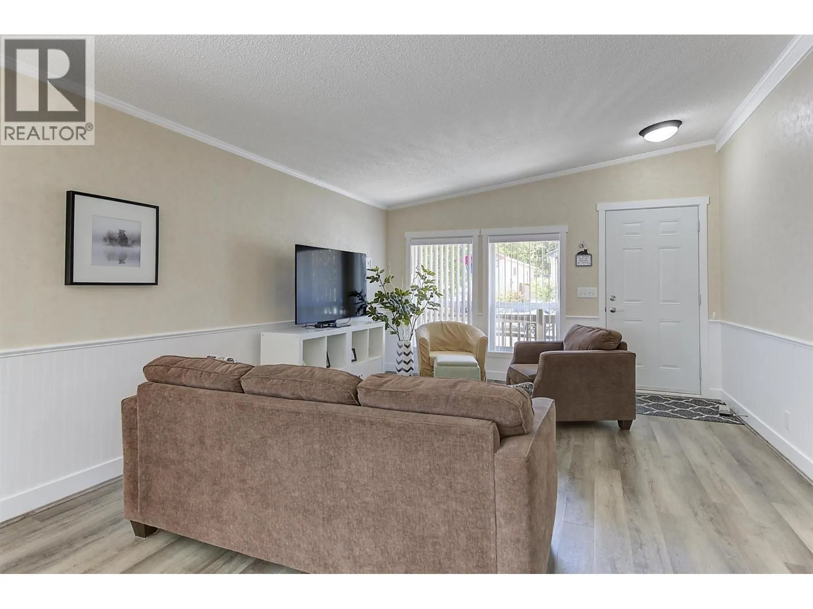 2440 Old Okanagan Highway Unit# 1304