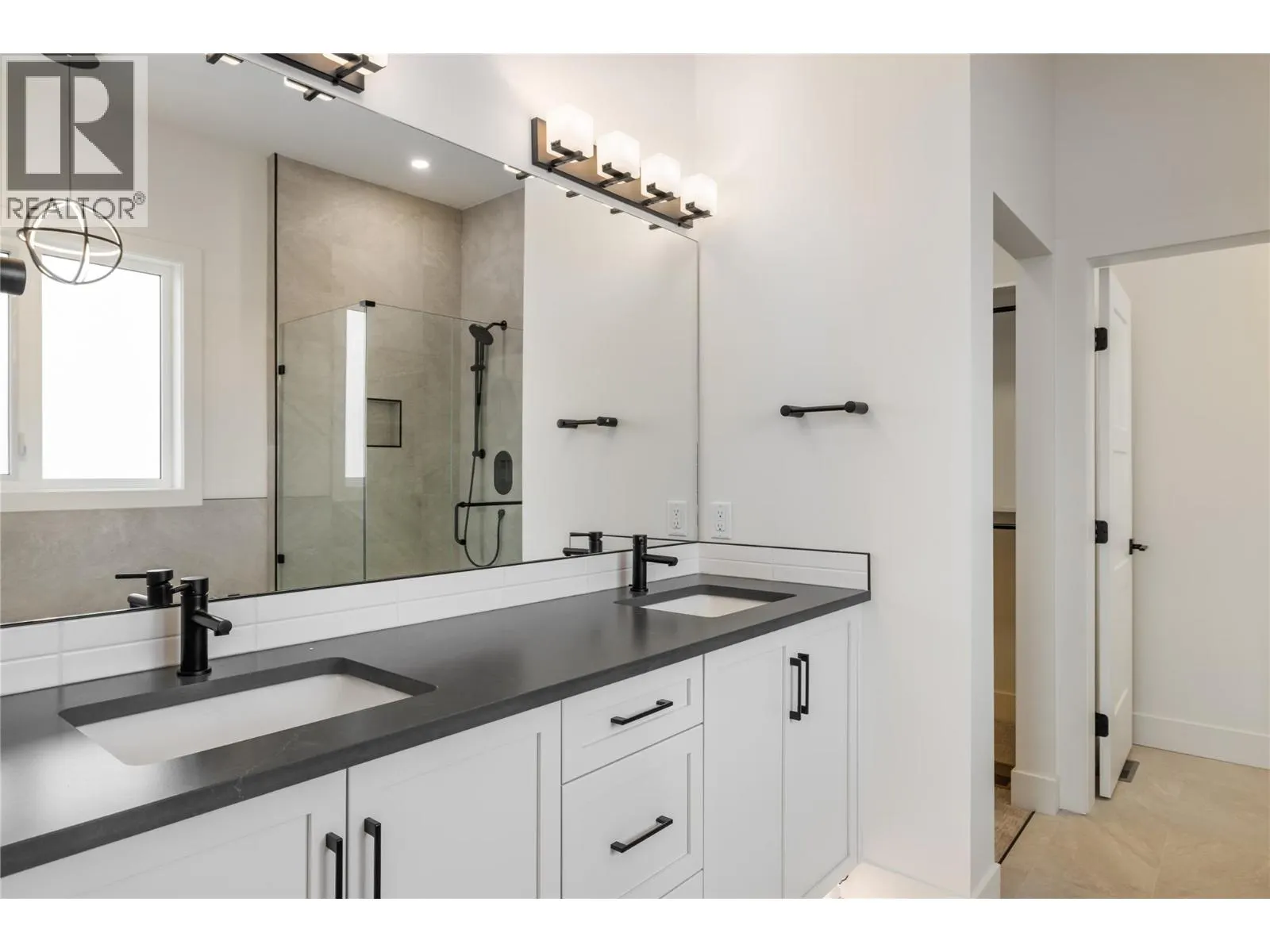 17567 Dickinson Place